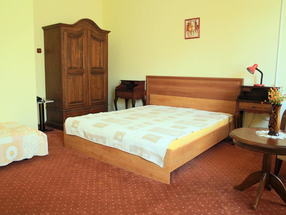 Отель Hotel Teres Казанлык-28